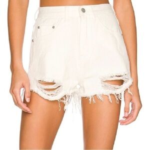 NWT Superdown Simi white distressed denim shorts, women’s sz M/Medium or 6/8.